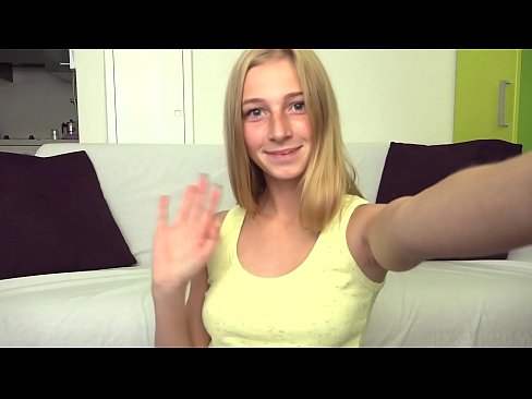 ❤️ Als ik me verveel masturbeer ik lui mijn roze poesje ❤❌ Super sex at us ️❤