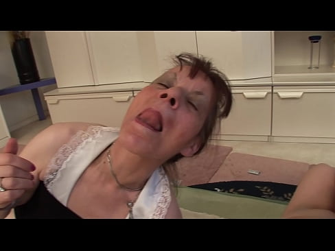 ❤️ Twee oma's en een opa hebben een triootje ❤❌ Super sex at us ️❤